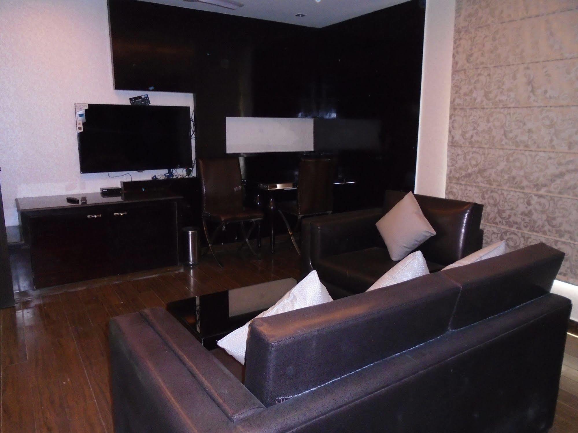 โกลด์ โศก Hotel เดลี ภายนอก รูปภาพ
